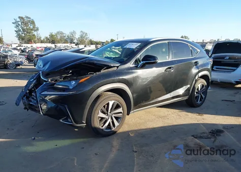 2021 Lexus Nx 300 z USA, uszkodzony, nr VIN JTJGARBZ4M2196270